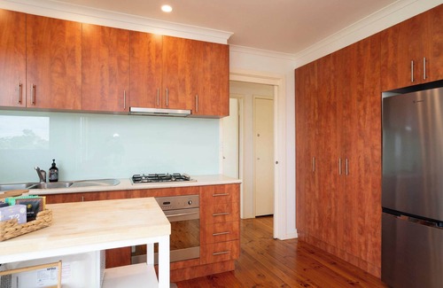 Portarlington House | Absolute Waterfront Escape, Deck & Games Room