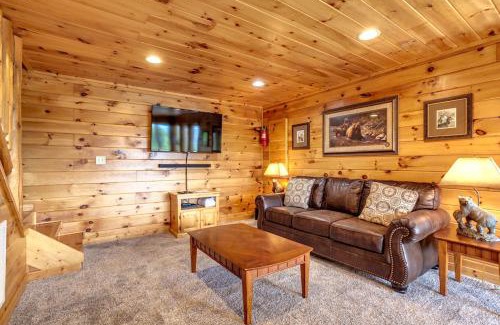 Sevierville House | Absolutely Perfect Cabin by Staycating