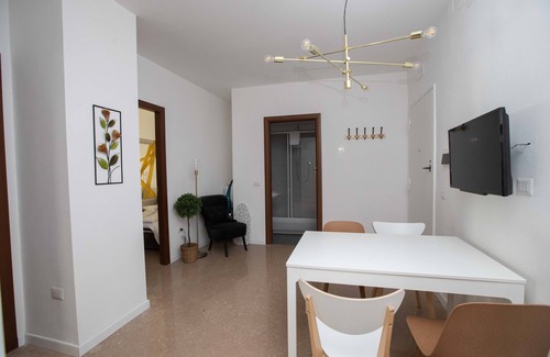 Mugnano di Napoli Apartment | Abstract Apartment M84