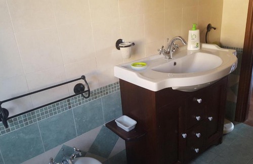 Santo Stefano di Magra Apartment | ABUELA