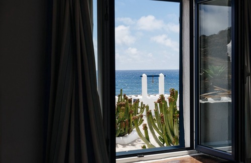 El Golfo Apartment | Abuelos, Sea Views with the best sunset on the island (El Golfo)