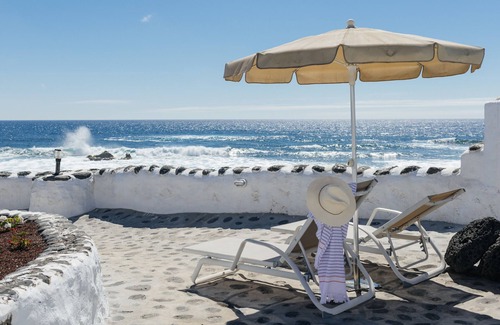 El Golfo Apartment | Abuelos, Sea Views with the best sunset on the island (El Golfo)