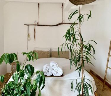 Barcus House | Aburry, maison poétique à la montagne