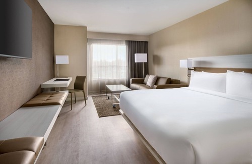 Five Oaks Hotel | AC by Marriott Portland Beaverton