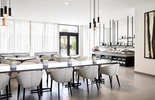 Carver City - Lincoln Gardens Hotel | AC Hotel by Marriott Tampa Airport