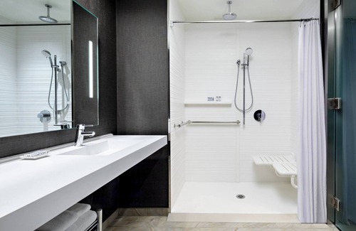 Downtown Hotel | AC Hotel by Marriott Grand Rapids Downtown