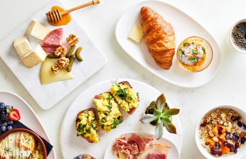 Mount Vernon Square Hotel | AC Hotel by Marriott Washington DC Convention Center