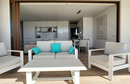 Lo Rufete Apartment | Acacia 220 @ Las Colinas Golf & Country Club