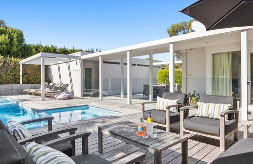 Portsea House | Acacia Portsea Beautiful spacious holiday house near bay and ocean beaches