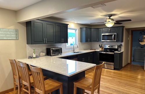 Eastward Look House | Academic Rental Sept-May