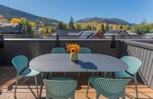Crested Butte House | Academy Place | Wild Iris