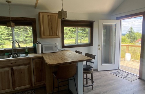 Southwest Harbor Cottage | Acadia Birds Eye View Cottage