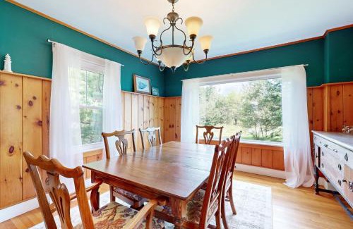 East Sullivan House | Acadia Lights Cottage & Cabin