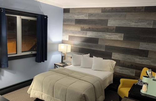 Stephenville Hotel | Acadian Hotel