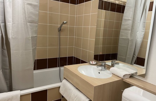 Quartier du Casino Hotel | Acadie St Victor