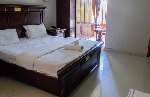 Lusaka Cabin | Acamms Lodge Chalala