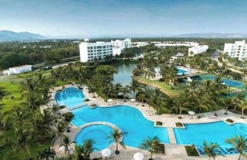 Playa Diamante Villa | Acapulco Diamante: Lake Blue with Lake View