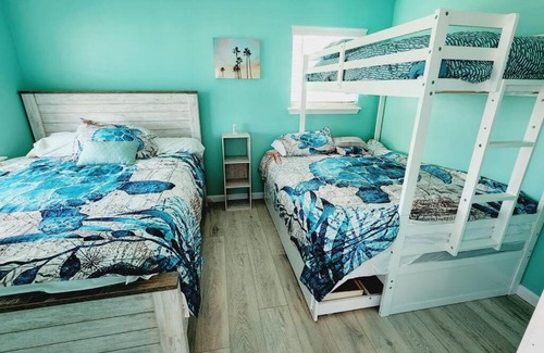 Acapulco Village House | Acapulco - Upstairs Beachview Beauty 50 steps to a private beach! BYOT