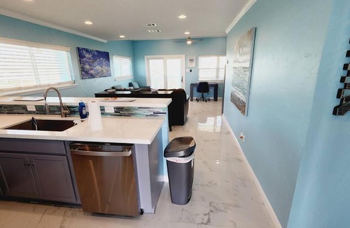 Acapulco Village House | Acapulco - Upstairs Beachview Beauty 50 steps to a private beach! BYOT