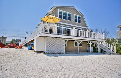 Newburyport House | Accepting 2025 Bookings - Modern Expansive Beach Front Ocean View