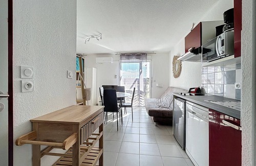 Argeles-sur-Mer Apartment | Accessible apartment with air conditioning and pool