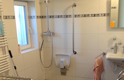 Westerbur Apartment | Accessible apartment "Watt Runner" for 4 P North btw. Dornumersiel and Bensersiel