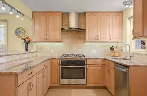 West Haven House | Accessible Beachfront Home on Long Island Sound. Sandy beach near Restaurants!
