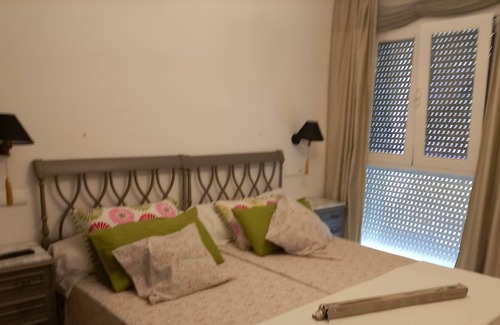 Almerimar Apartment | Accessible Holiday Apartment 'Victoria' with Sea View, Pool & Wi-Fi