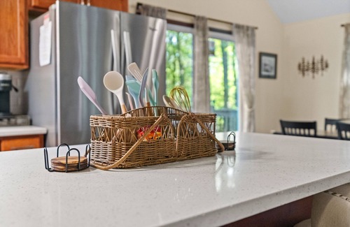 Jim Thorpe House | Accessible Retreat - Ramp & Walk-in Shower - Main Floor Living in Jim Thorpe