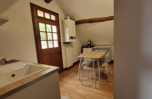 Saint-Julien-de-Chedon Apartment | Accommodation for 5 people, with small terrace, pets welcome.