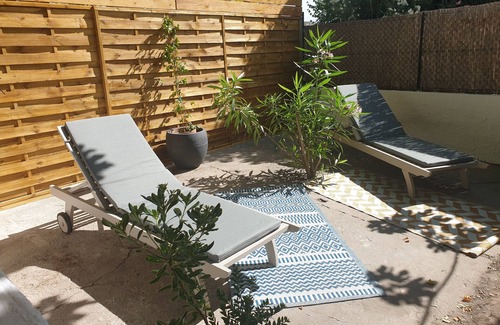 St.-Remy-de-Provence Apartment | Accommodation with spa and garden in the heart of Saint Rémy de provence
