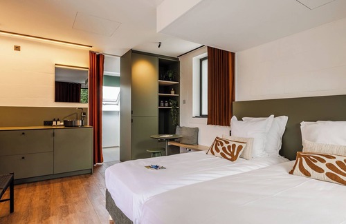 Evergem House | accommodation for expats, companies and groups close to Gent, Bruges, sea.