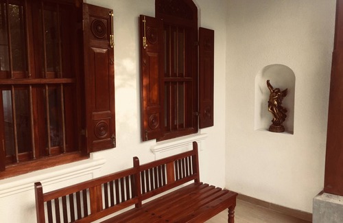 Galle House | Accommodation for Foriegn Elective Medical students at Karapitiya ,Galle Sri Lan
