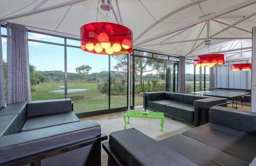 Colchester House | Accommodation in Addo on Sundays
