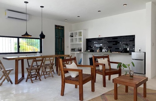 Chicxulub Puerto House | Accommodation of 2 apartments, with outdoor pool. Near the beach.