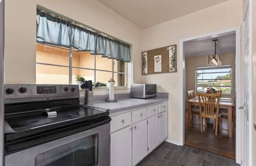 Flagami House | Accommodation with swimming pool in West Miami