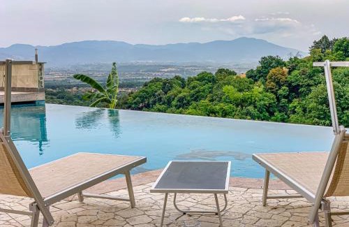 Fiano Romano Apartment | Accomodation in villa with pool & parking near Rome