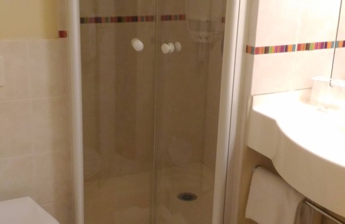 Saint-Pantaleon-de-Larche Hotel | ACE Hôtel Brive-la-Gaillarde