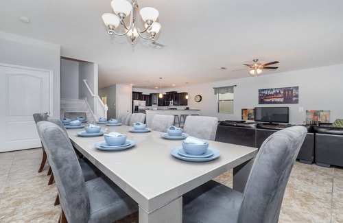Davenport Villa | Ace Resort w/Superb Amenities - Endless Fun for Families - Pools & Games