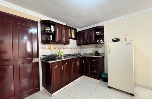 El Rodadero Apartment | Acogedor apartamento en El Rodadero, Santa Marta. TV, WiFi, AC. Frente al mar.