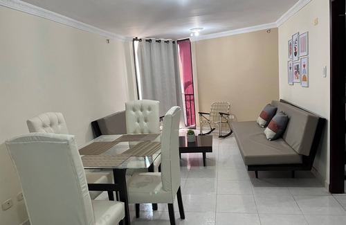 El Rodadero Apartment | Acogedor apartamento en El Rodadero, Santa Marta. TV, WiFi, AC. Frente al mar.