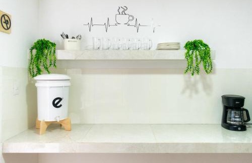 Zona 7 Apartment | Acogedora y Adorable a pasos Parque Erick Barrondo H1