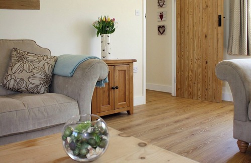 North Perrott Cottage | Acorn Cottage - UKC1812