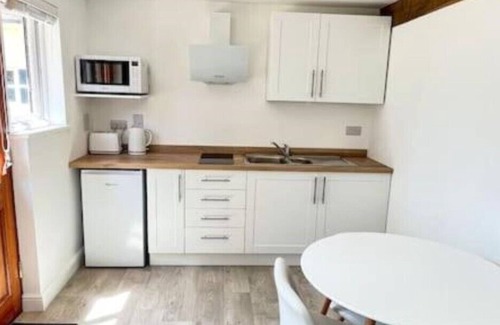 Ford Cabin | Acorn Lodge