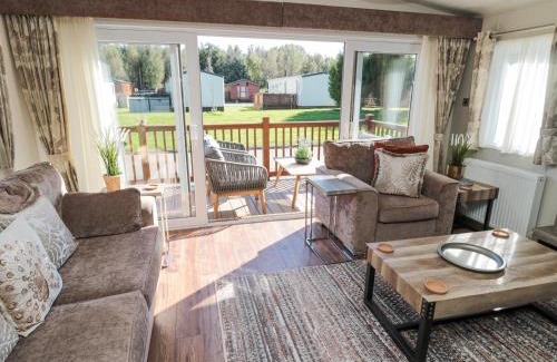 Morpeth House | Acorn Lodge