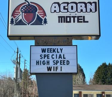 Black Mountain Hotel | Acorn Motel