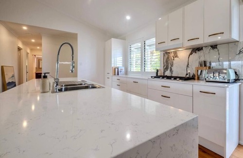 Currumbin Valley House | Acreage near Currumbin Beach