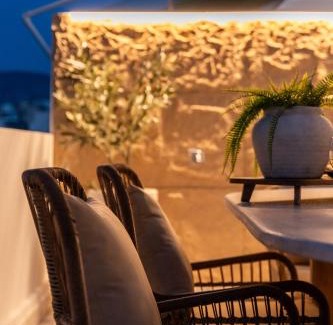 Koukaki Apartment | Acropolis Atelier, Plunge Pool Apartments