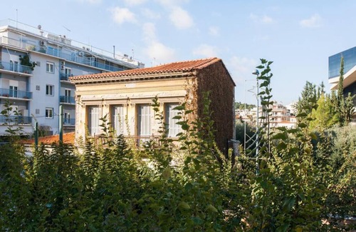 Makrigianni Apartment | Acropolis Museum Art Nouveau apartment