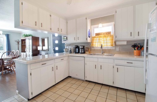 Folly Beach House | Across from Beach w/Lighthouse View!~Stilted Views